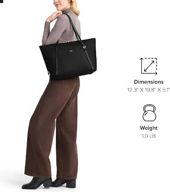 Tumi Q Tote Women's bags Brown New