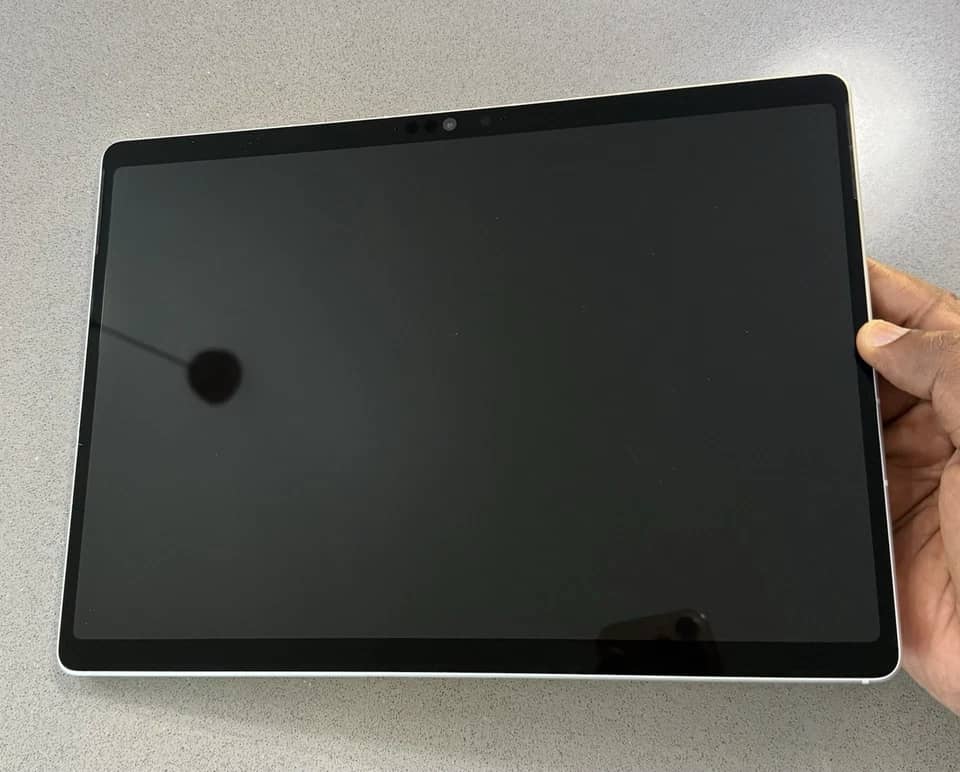 Microsoft Surface Pro 10 Tablets Silver 16GB New 13"
