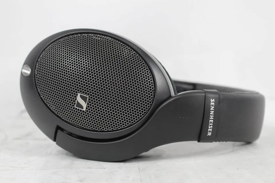 Sennheiser HD 550 Headphones & Earbuds Black New