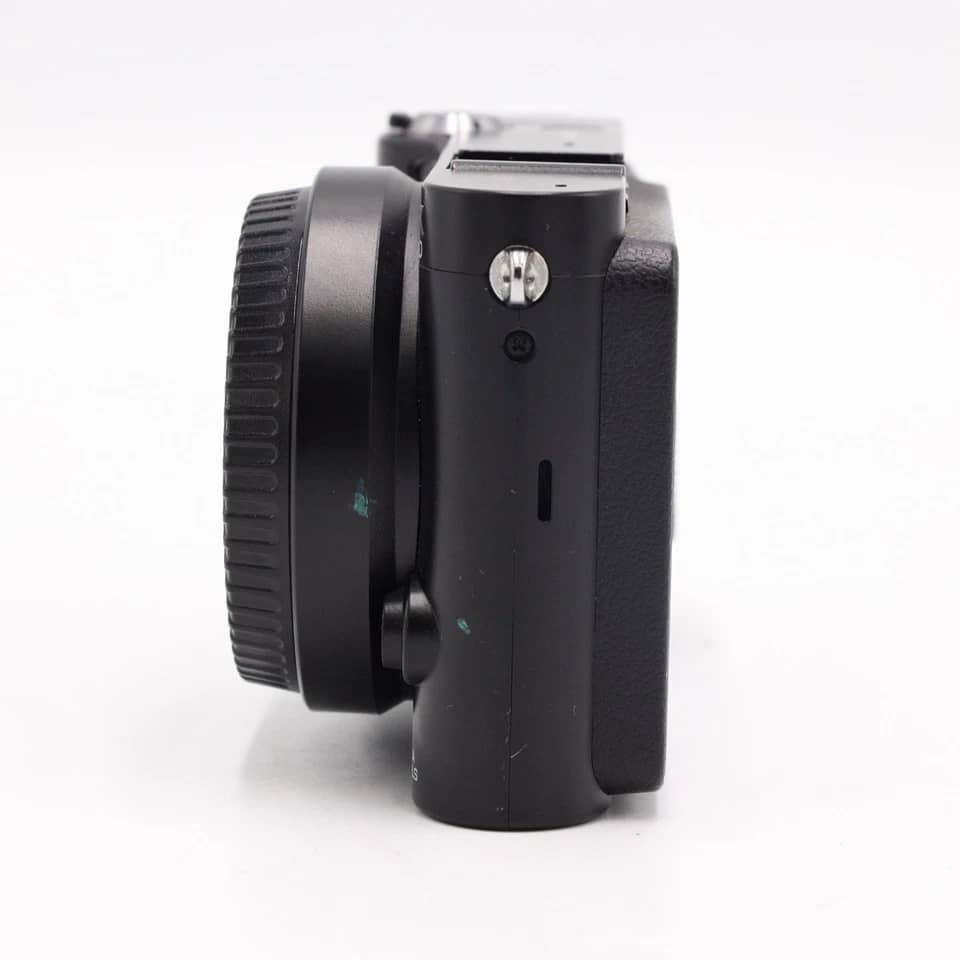 Samsung NX1000 Digital Cameras Body Only New