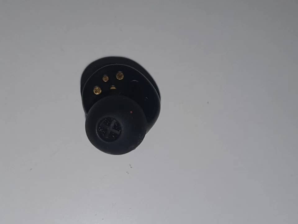 Sennheiser Momentum 3 Wireless Headphones & Earbuds Black Used - Good