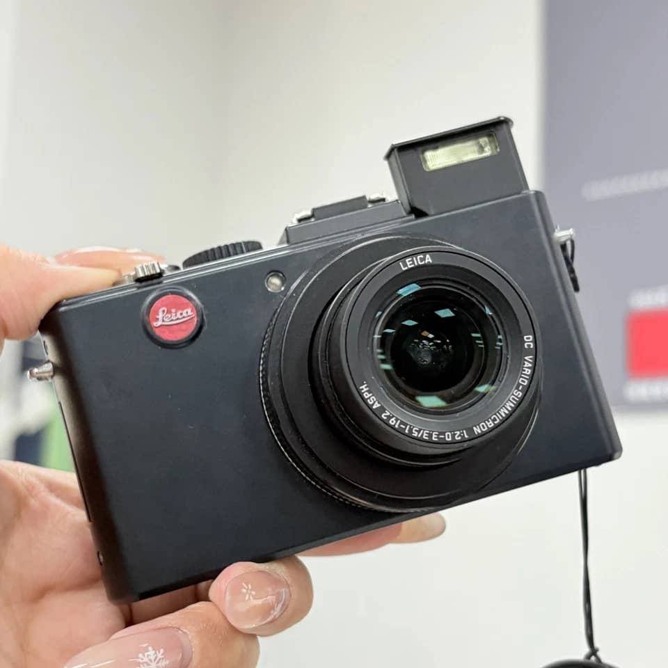 Leica V-Lux 5 Digital Cameras Black Used - Good Body Only