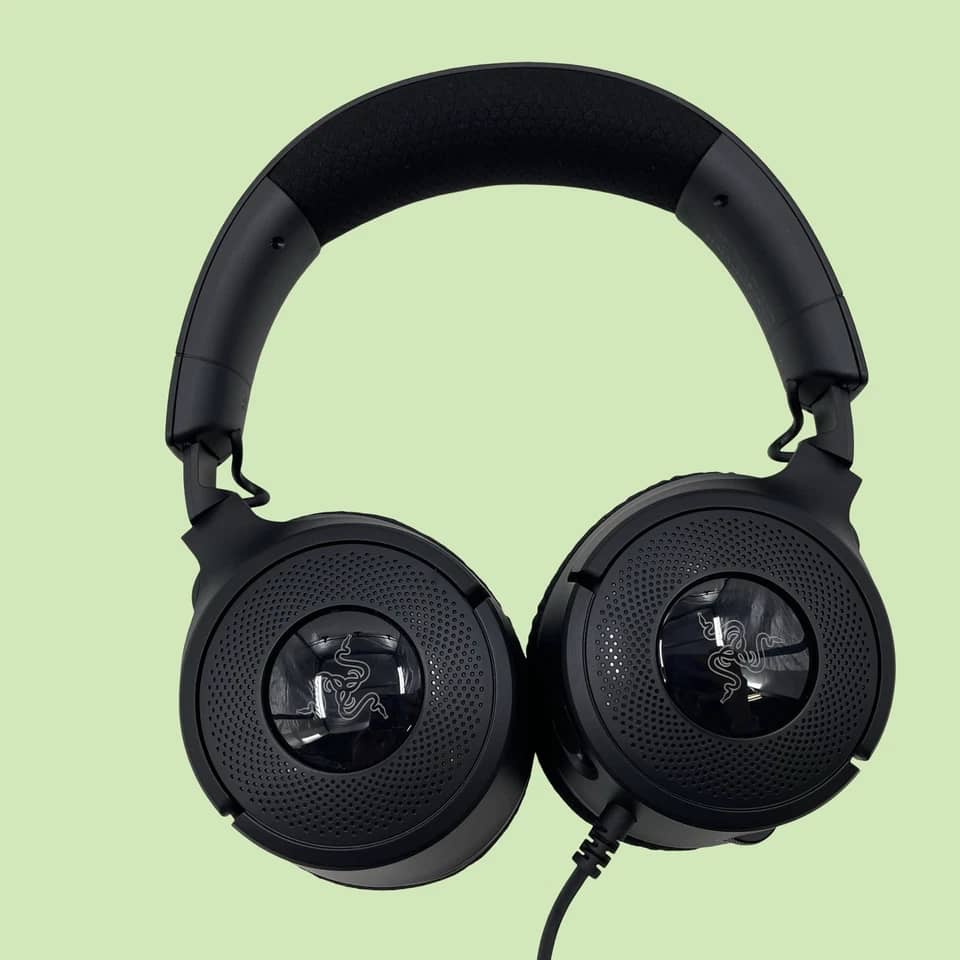 Razer Kraken V4 X Headphones & Earbuds Black New