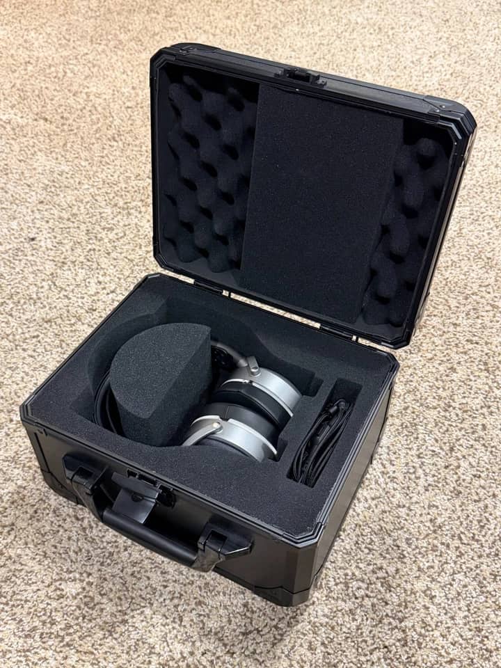 Audeze LCD-S20 Headphones & Earbuds Silver New