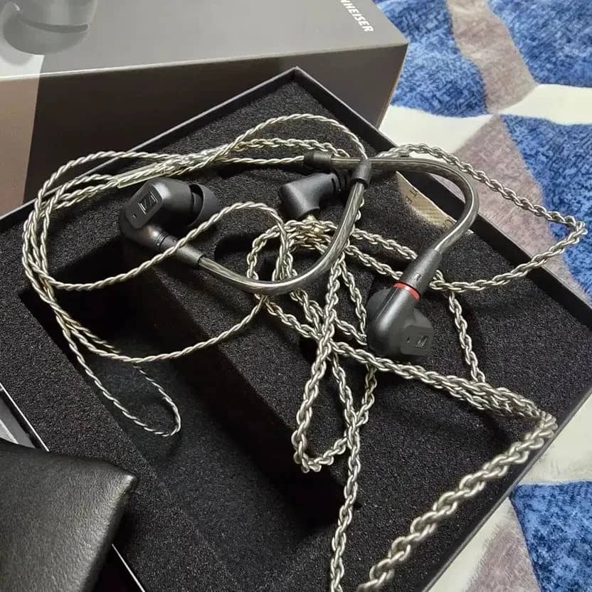 Sennheiser IE 200 Headphones & Earbuds Black New