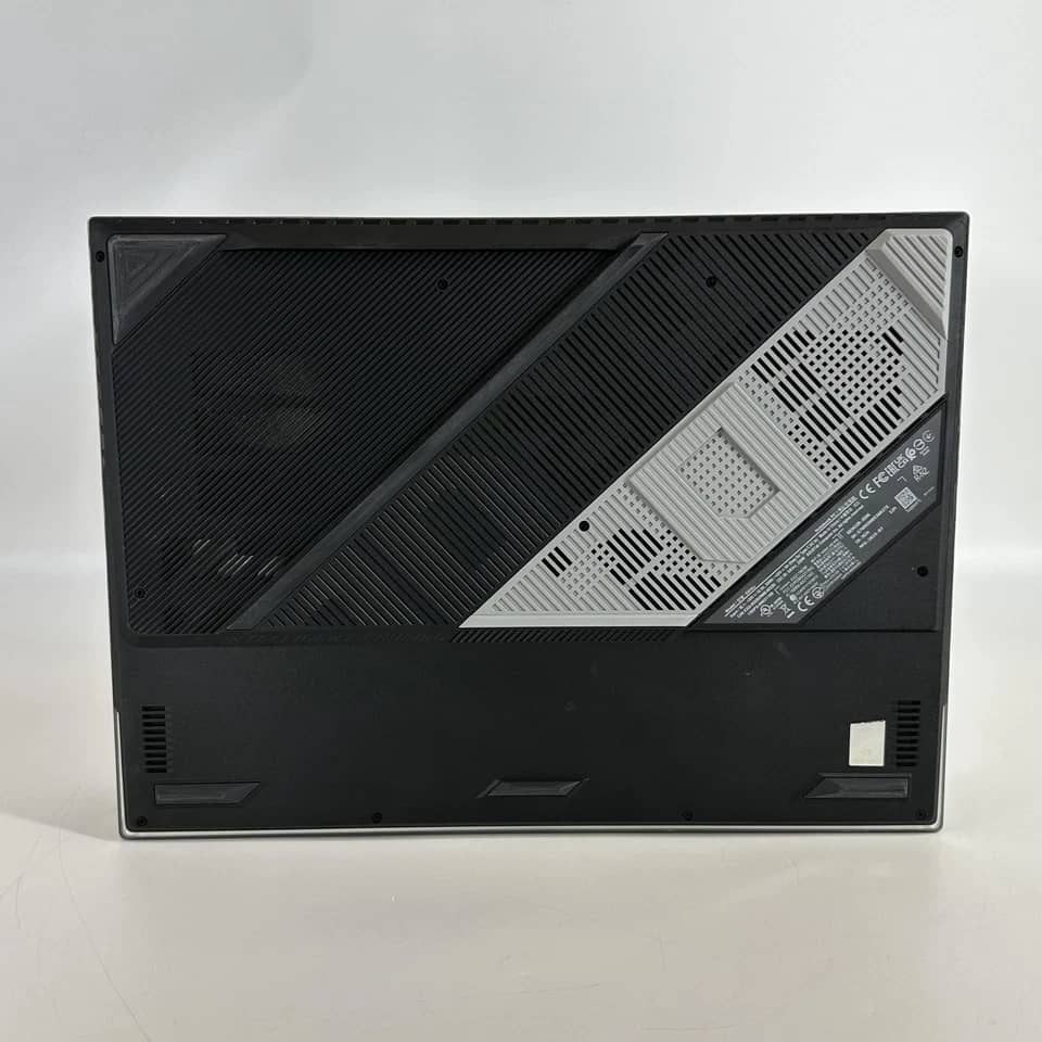 ASUS ROG Strix Scar 18 Computers 1TB 32GB New