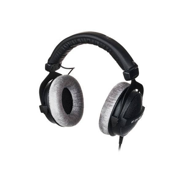 Beyerdynamic DT 770 PRO Headphones & Earbuds Black New