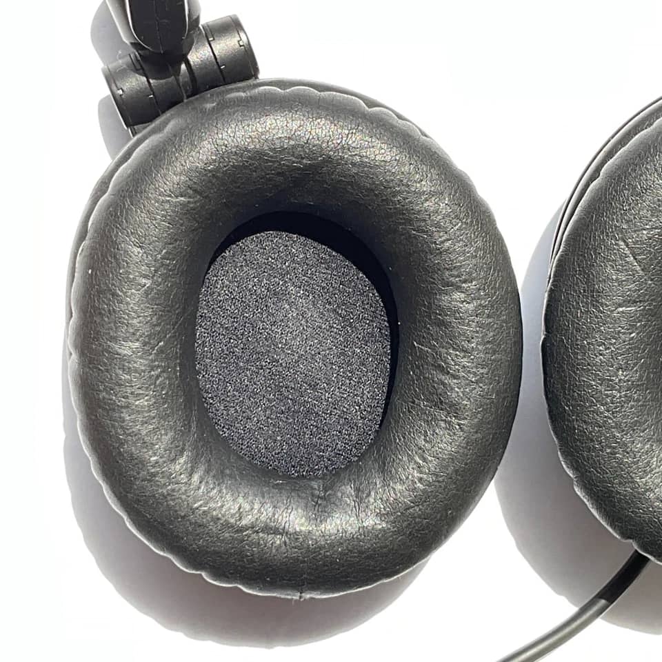 Audio-Technica ATH-M50 Headphones & Earbuds Gray New