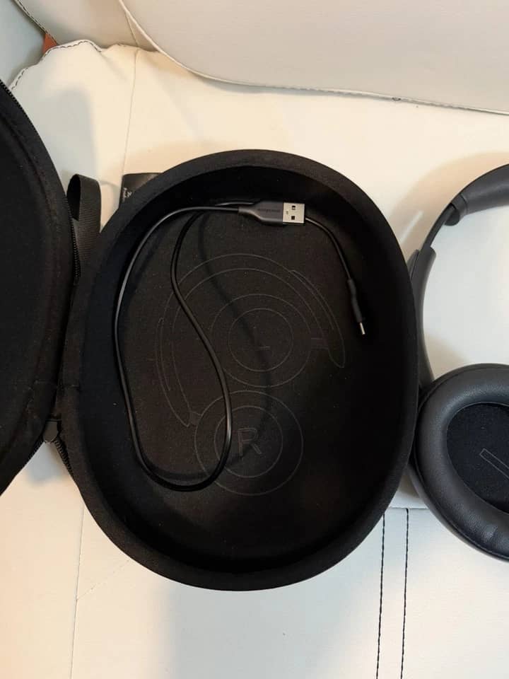 Soundcore Life Q35 Headphones & Earbuds Black Used - Good