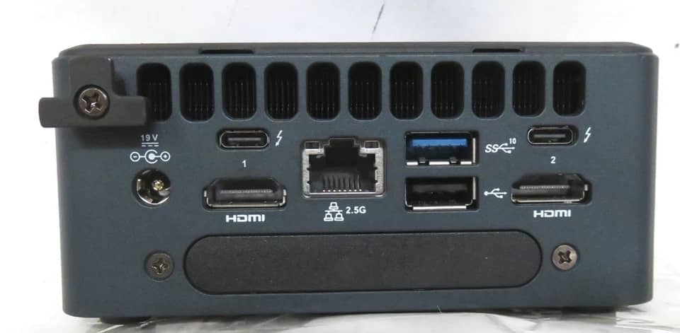 Intel NUC 11 Essential Kit Computers 1TB 16GB Used - Good