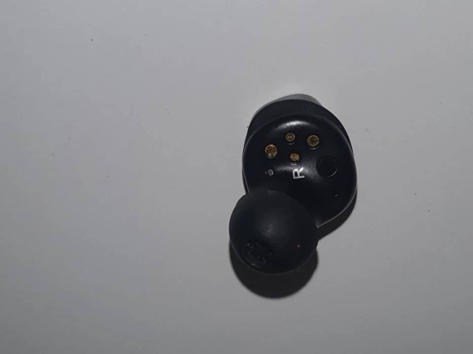 Sennheiser Momentum 3 Wireless Headphones & Earbuds Black Used - Good
