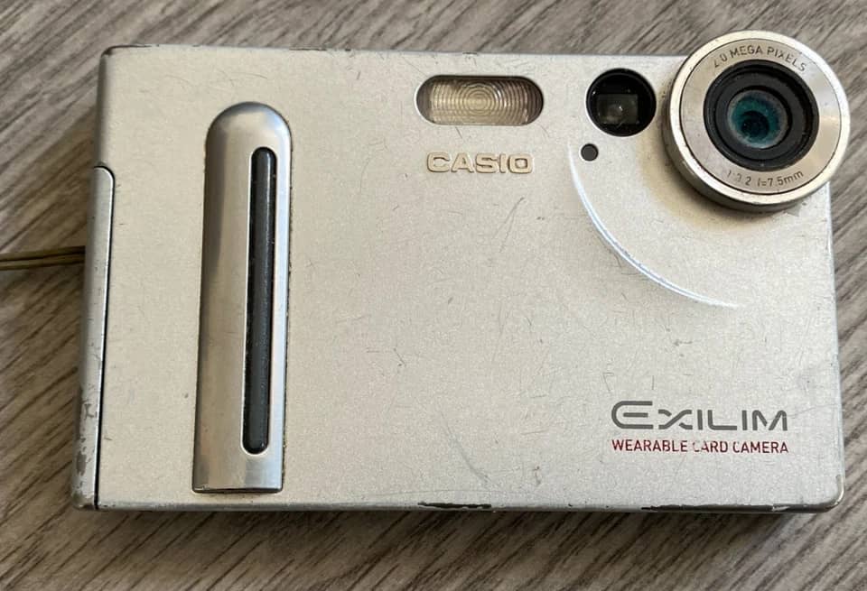 Casio Exilim EX-FH20 Digital Cameras Black New Body Only