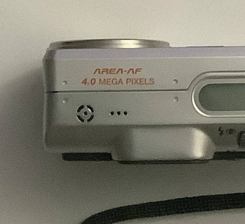 Minolta DiMAGE F200 Digital Cameras Silver Used - Good Body Only
