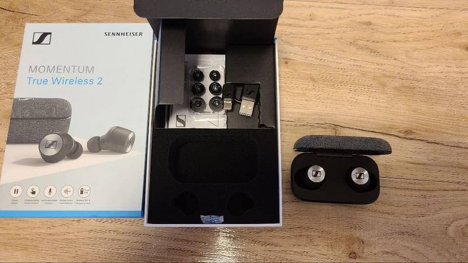Sennheiser Momentum True Wireless 2 Headphones & Earbuds Black New