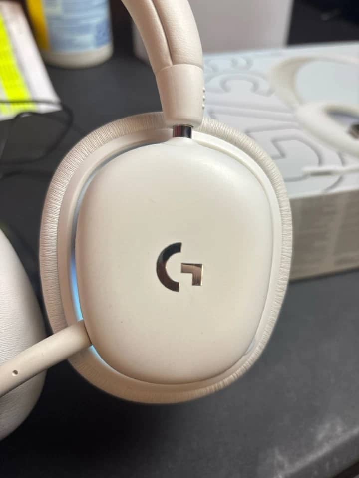 Logitech G735 Headphones & Earbuds White Refurbished - Excellent