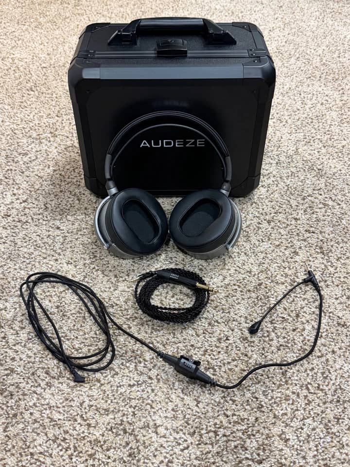 Audeze LCD-S20 Headphones & Earbuds Silver New