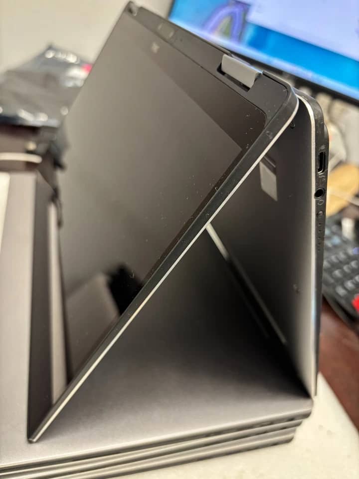 Dell XPS 13 9365 Computers 256GB 8GB Used - Good