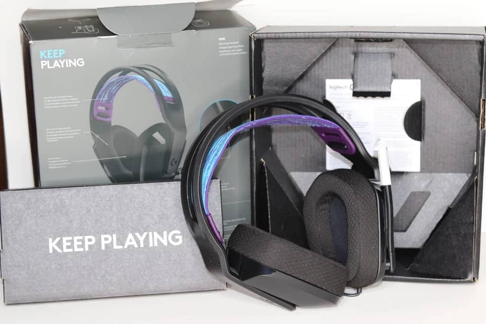 Logitech G335 Headphones & Earbuds Black Refurbished - Excellent