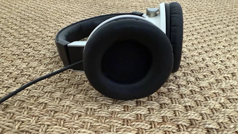 Yamaha HPH-MT7 Headphones & Earbuds Black New