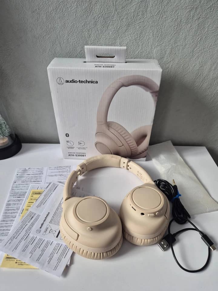 Audio-Technica ATH-S300BT Headphones & Earbuds Black New
