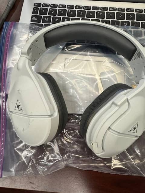 Turtle Beach Stealth 600 Gen 2 Headphones & Earbuds Gray Refurbished - Good