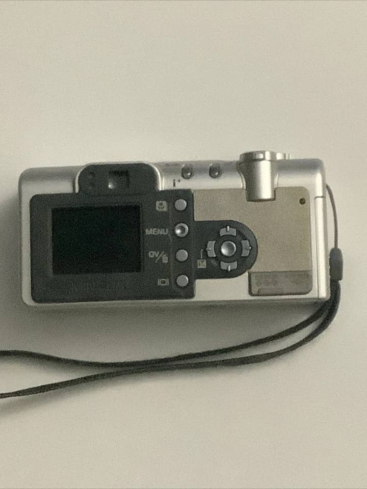 Minolta DiMAGE F200 Digital Cameras Silver Used - Good Body Only