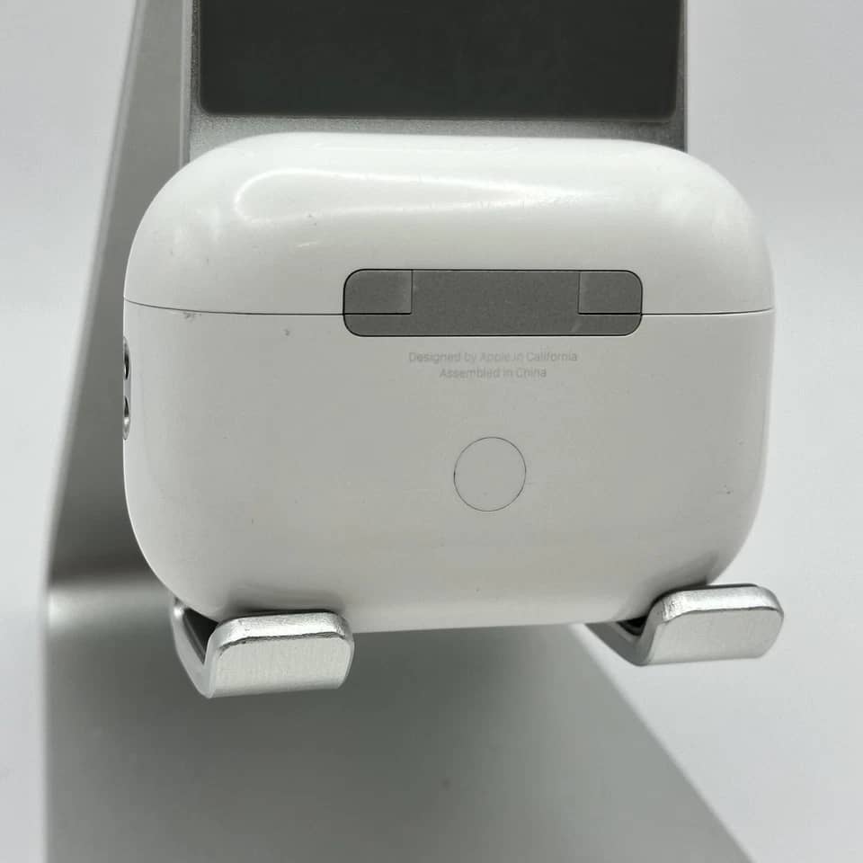 Apple AirPods Pro (2nd generation) Headphones & Earbuds White New