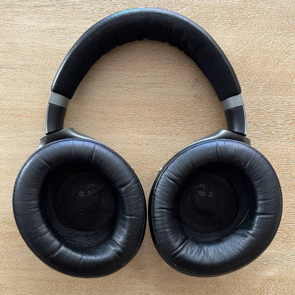 Focal Bathys Headphones & Earbuds Black New