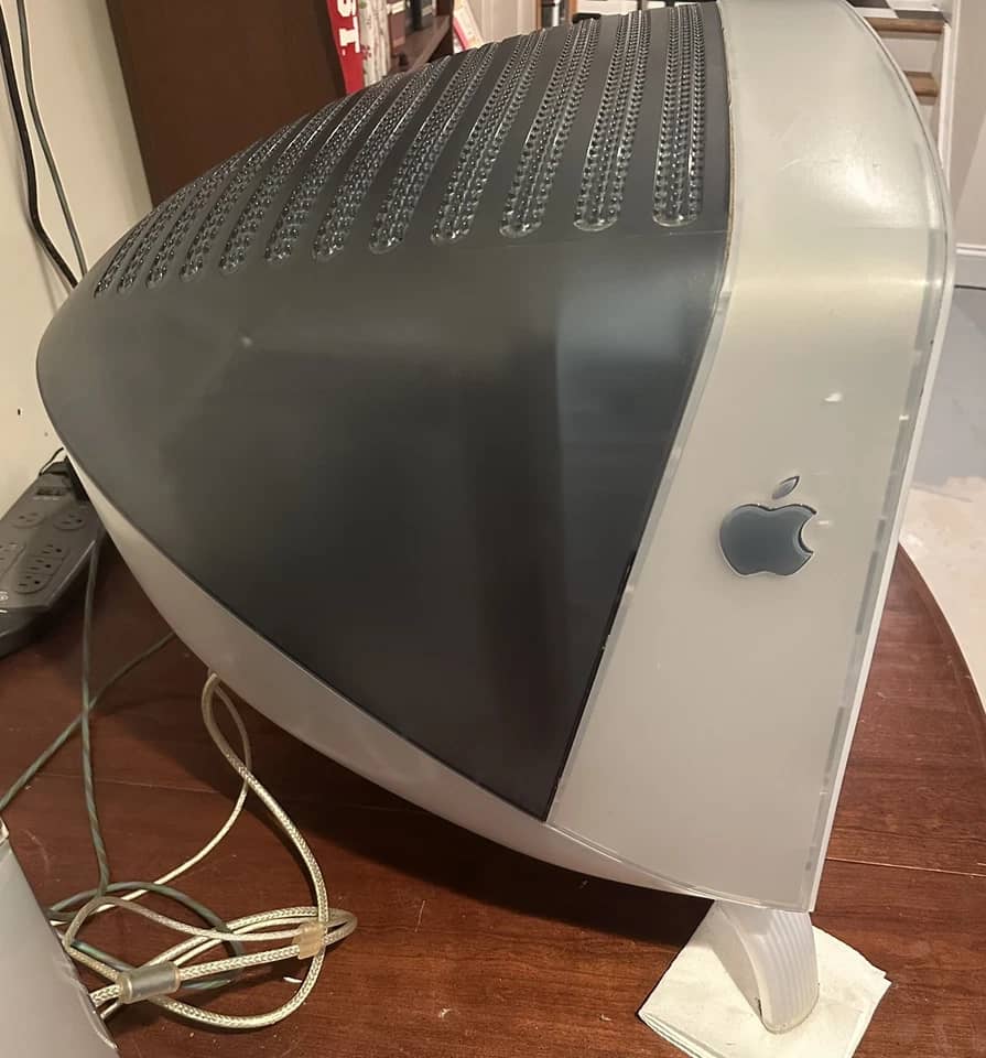 Apple Studio Display Monitors New