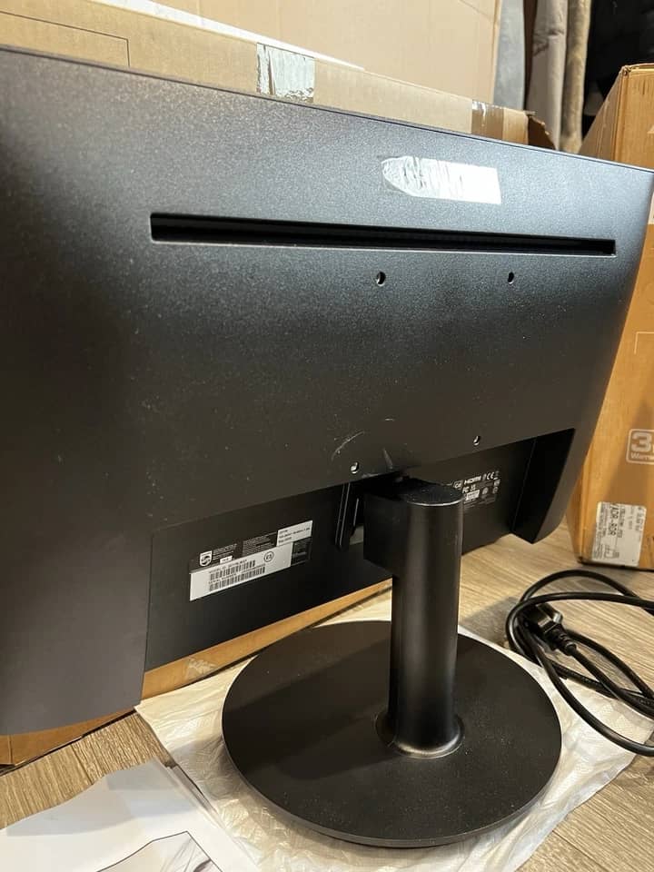 Philips 221V8LB Monitors New