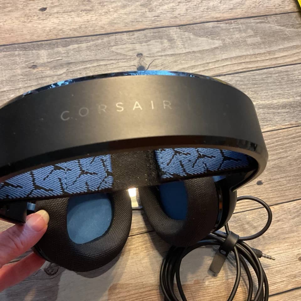 Corsair HS35 Headphones & Earbuds Black Used - Good