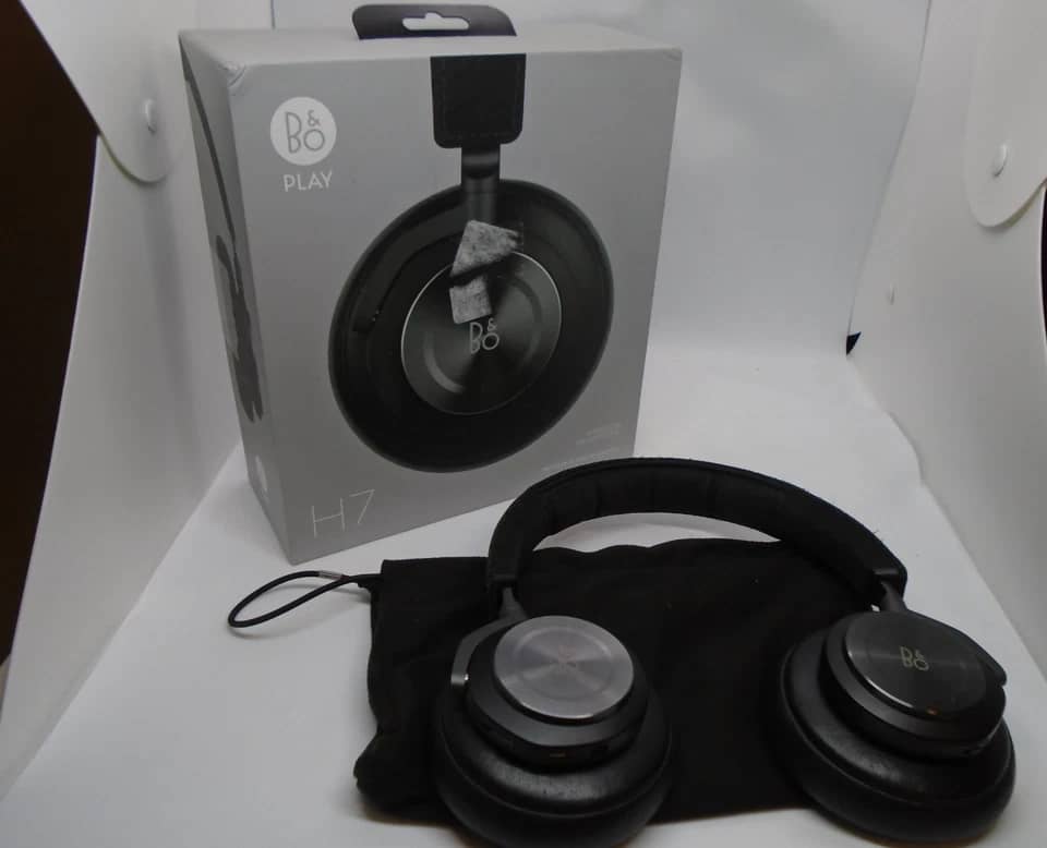 Bang & Olufsen Beoplay H7 Headphones & Earbuds Brown Used - Good