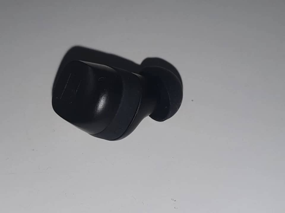 Sennheiser Momentum 3 Wireless Headphones & Earbuds Black Used - Good