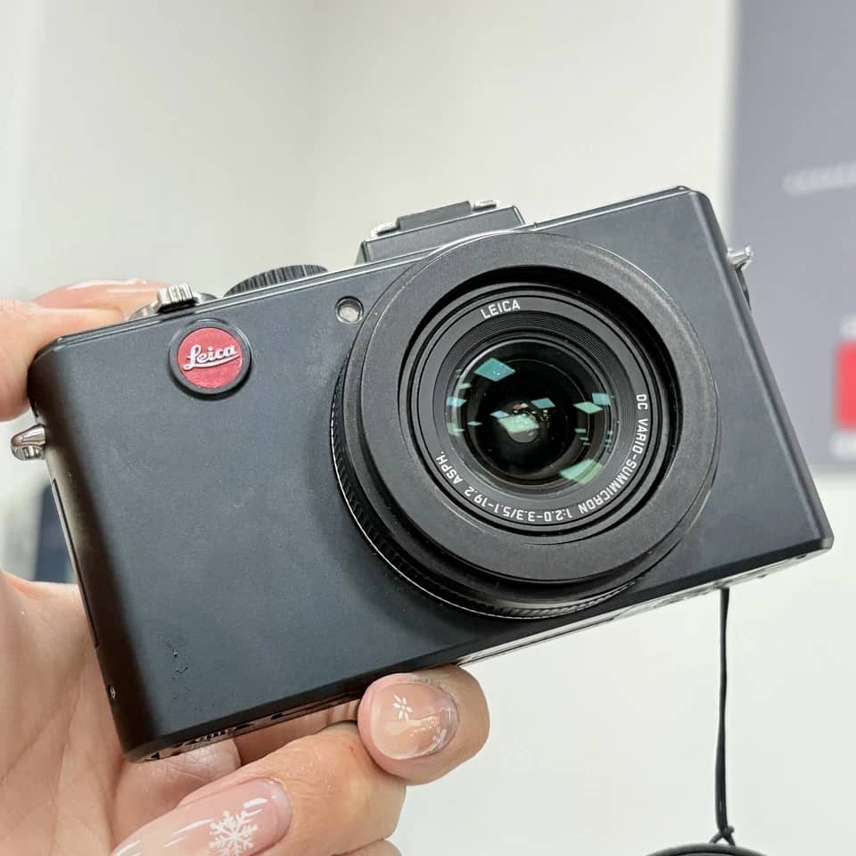 Leica V-Lux 5 Digital Cameras Black Used - Good Body Only