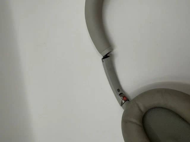 Sony WH-1000XM6 Headphones & Earbuds Black New