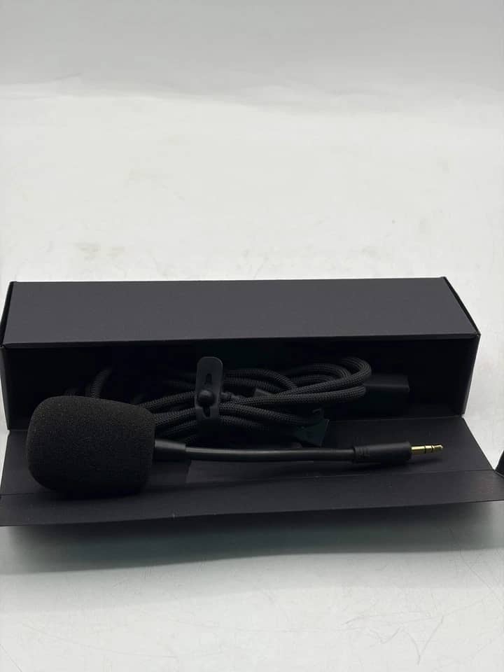 Razer BlackShark V3 Pro Headphones & Earbuds White New
