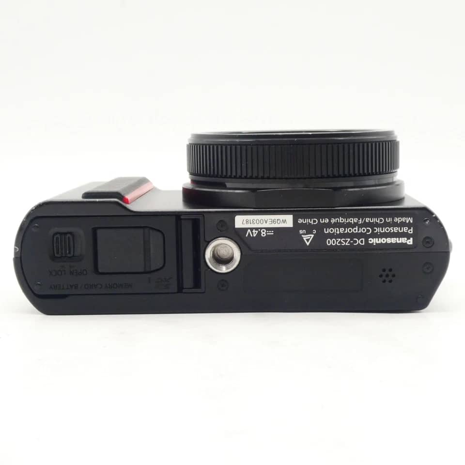 Panasonic LUMIX ZS200 Digital Cameras Black Used - Good Body Only