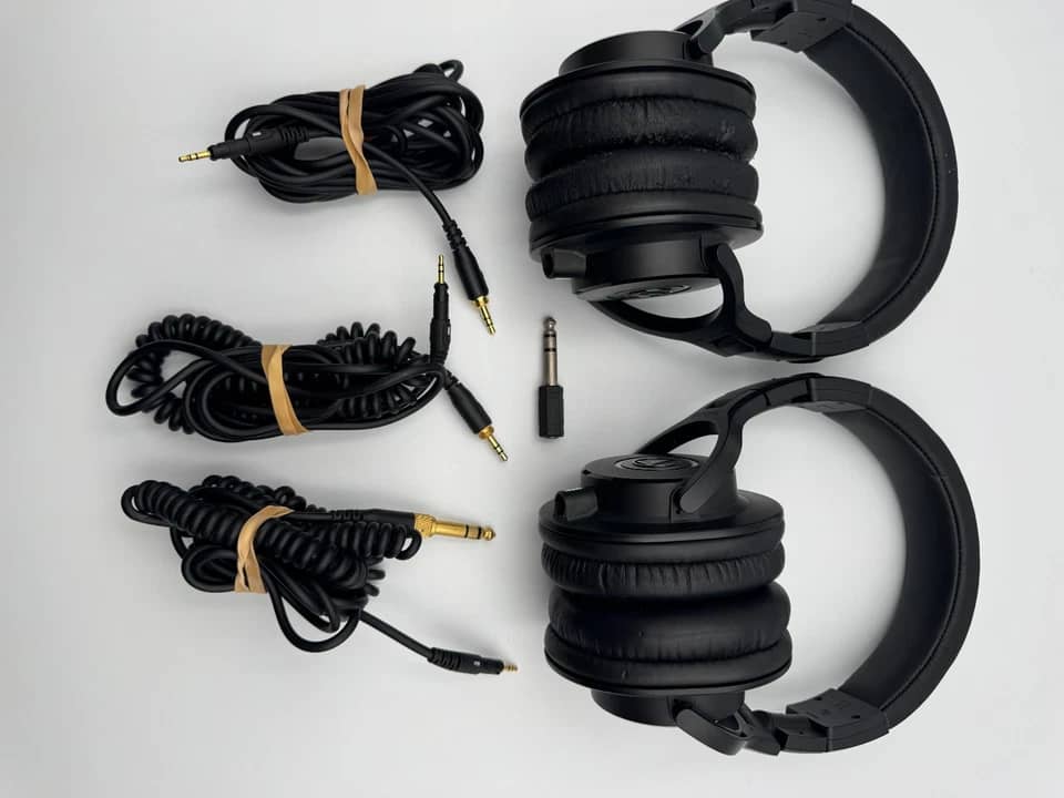 Audio-Technica ATH-M40x Headphones & Earbuds Black New