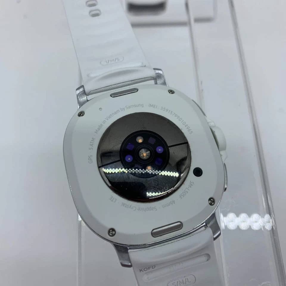 Samsung Galaxy Watch8 Smartwatches Silver 44mm New