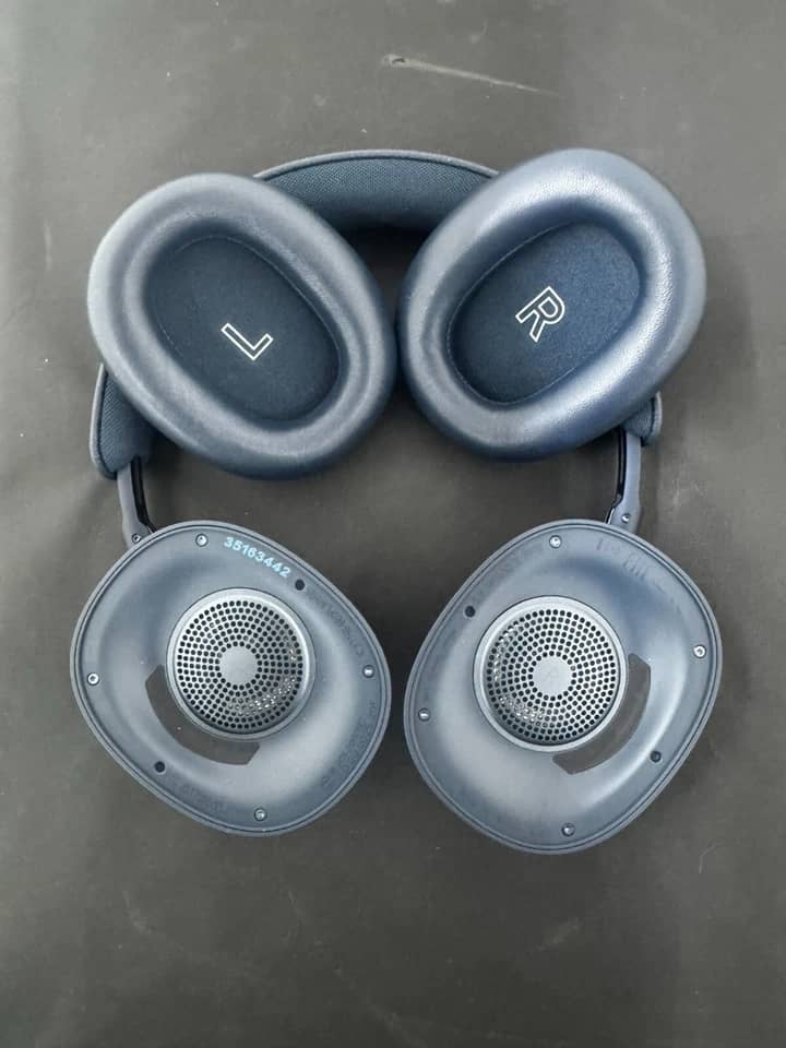 Bang & Olufsen Beoplay H95 Headphones & Earbuds Gold New