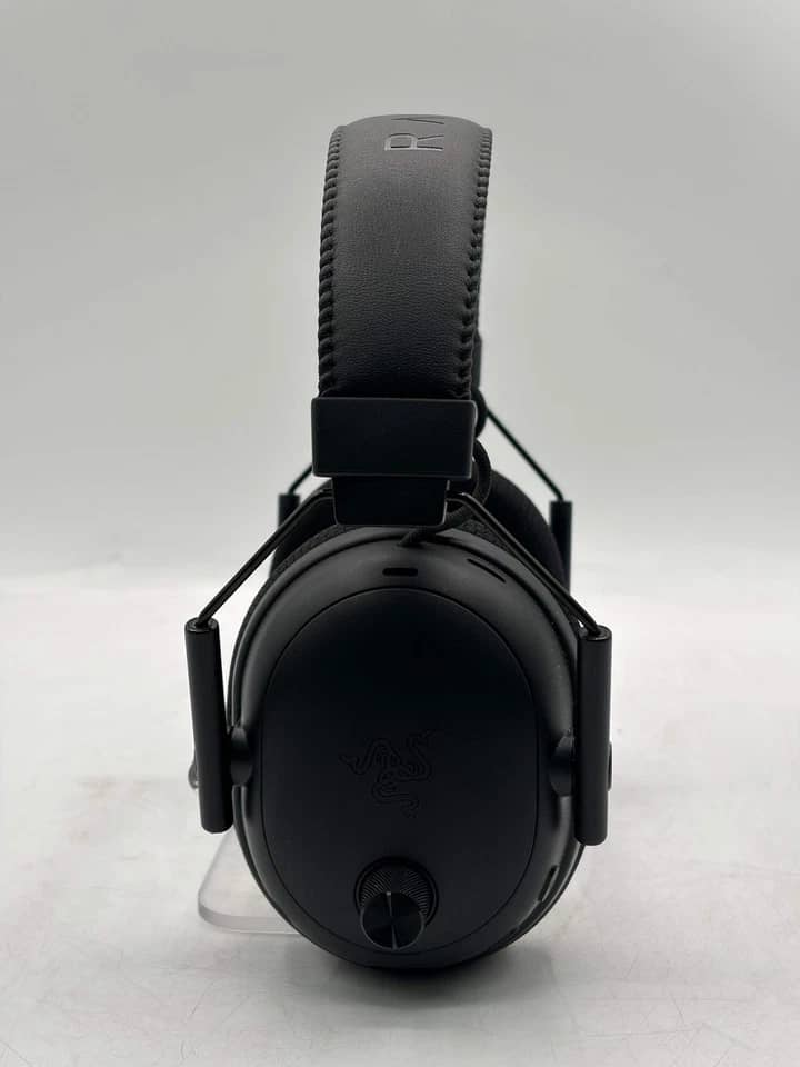 Razer BlackShark V3 Pro Headphones & Earbuds White New