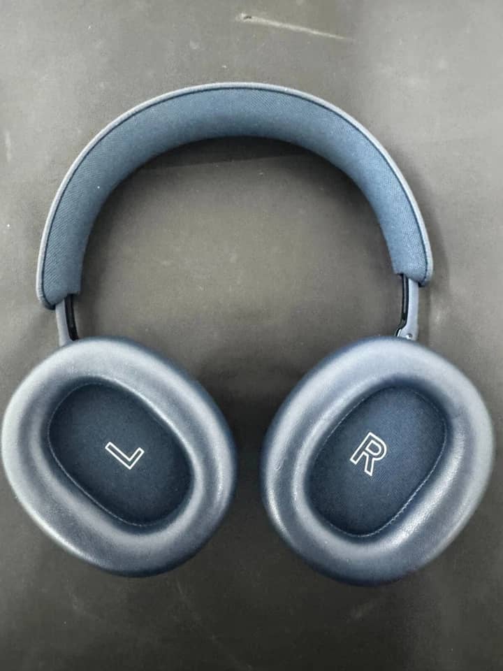 Bang & Olufsen Beoplay H95 Headphones & Earbuds Gold New
