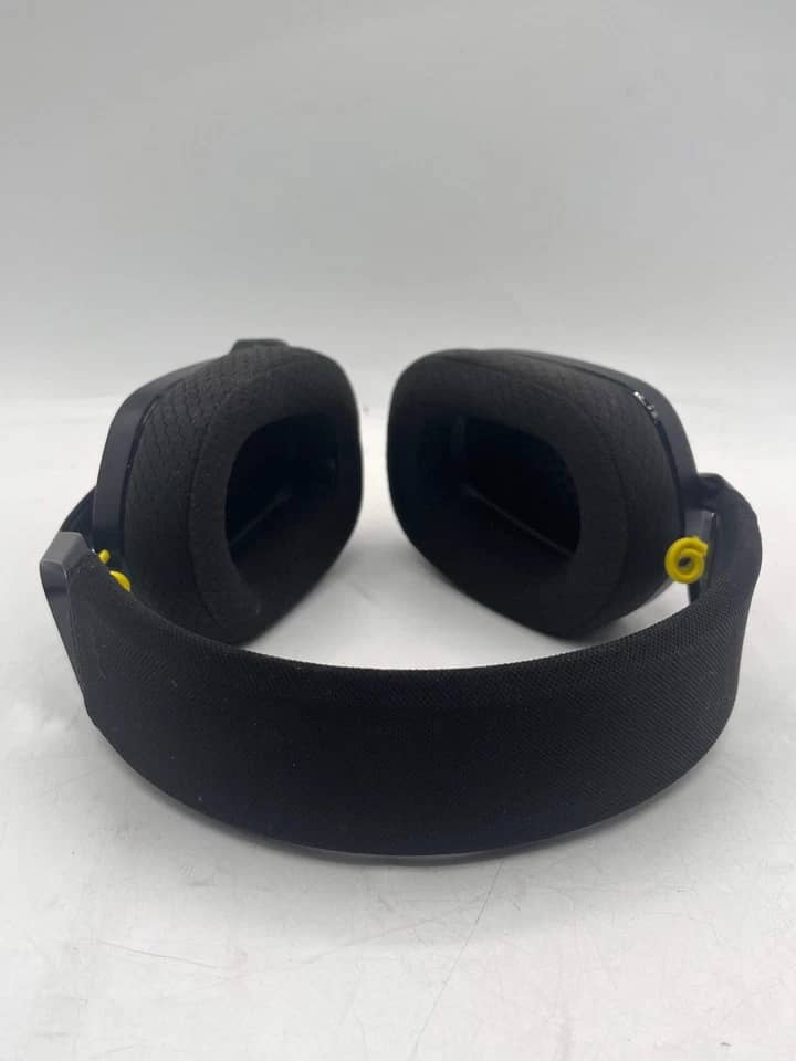 Logitech G435 Headphones & Earbuds Black Refurbished - Excellent