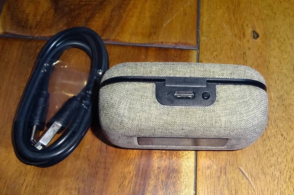 Sennheiser Momentum True Wireless 1 Headphones & Earbuds Black New
