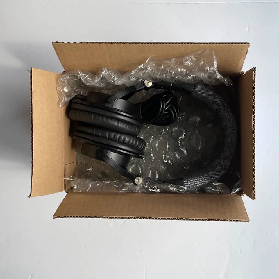 Audio-Technica ATH-M50 Headphones & Earbuds Gray New