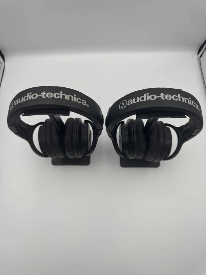 Audio-Technica ATH-M40x Headphones & Earbuds Black New