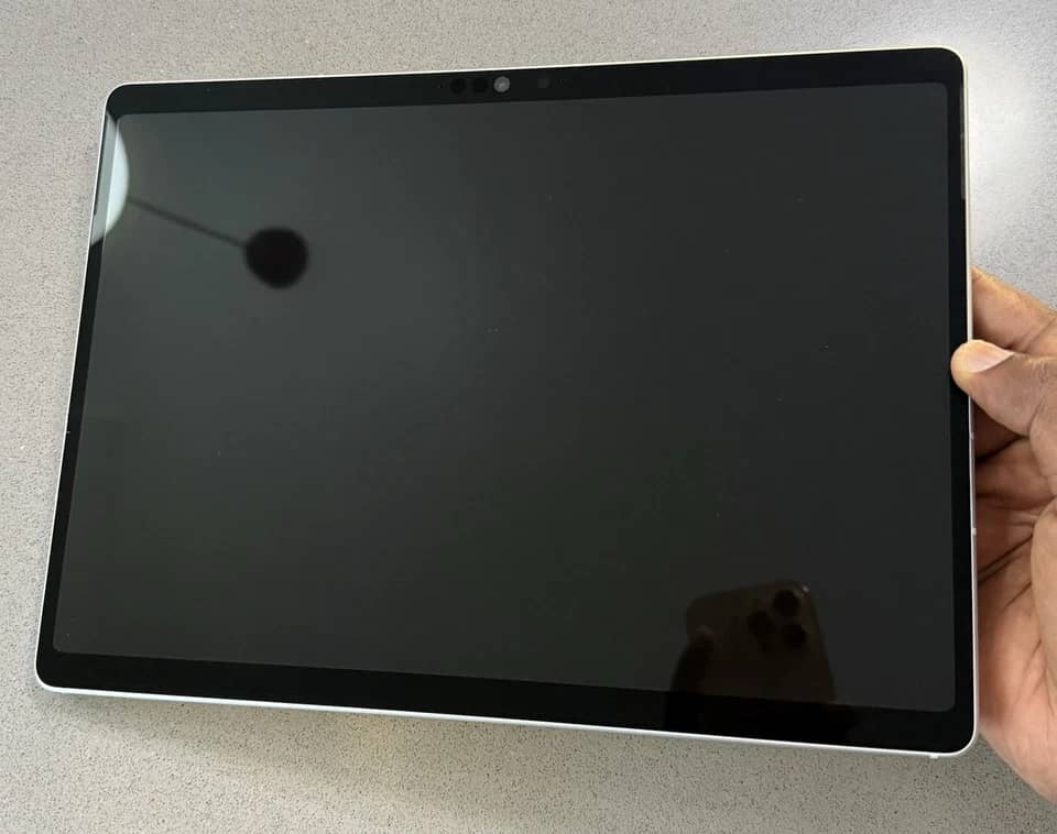 Microsoft Surface Pro 10 Tablets Silver 16GB New 13"