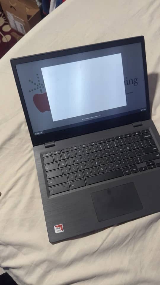 Lenovo Chromebook Computers 32GB 4GB New