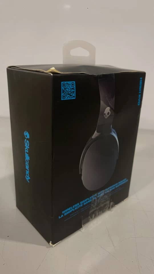 Skullcandy Hesh Wireless Headphones & Earbuds Black New