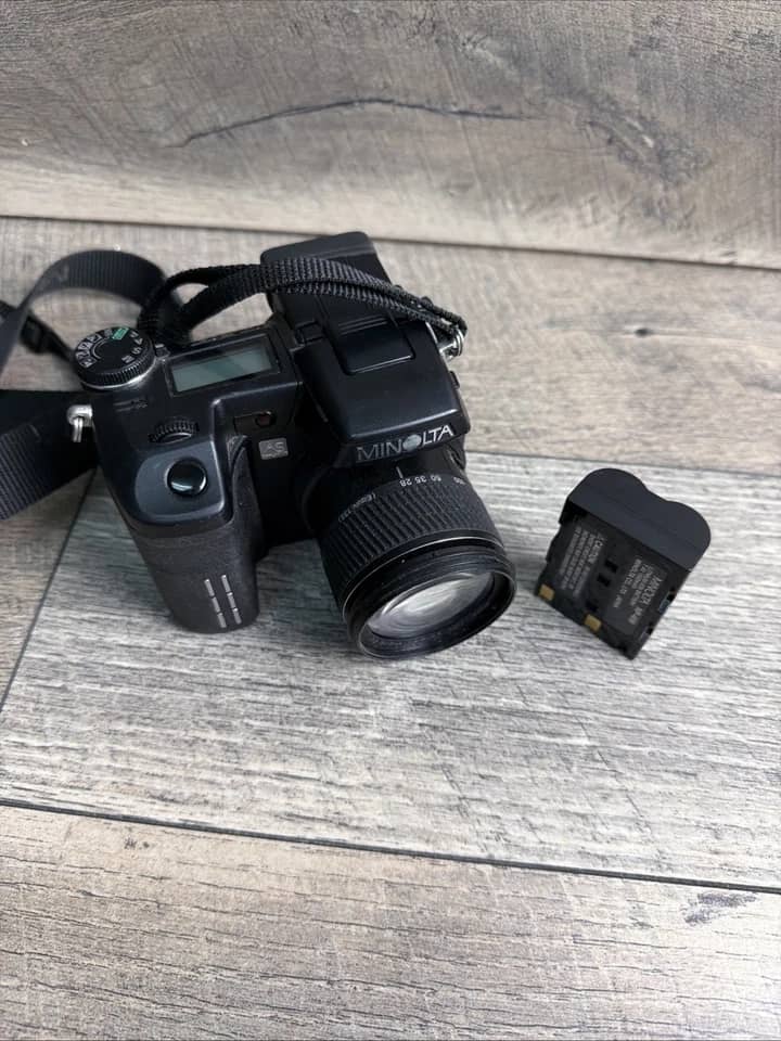 Minolta DiMAGE A1 Digital Cameras Black New Body Only
